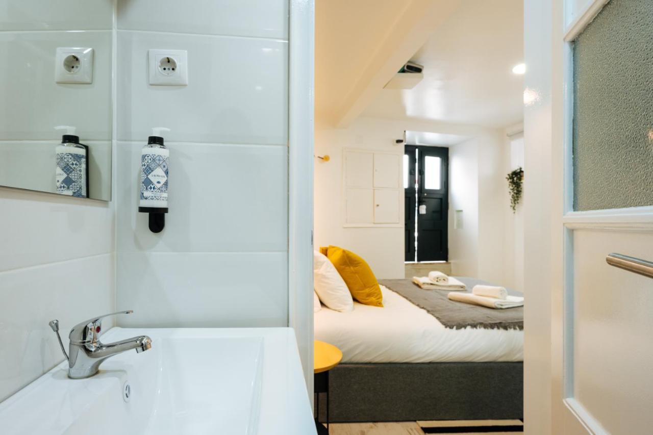 Cozy & Small Studio In The Center Lisbon Exterior photo